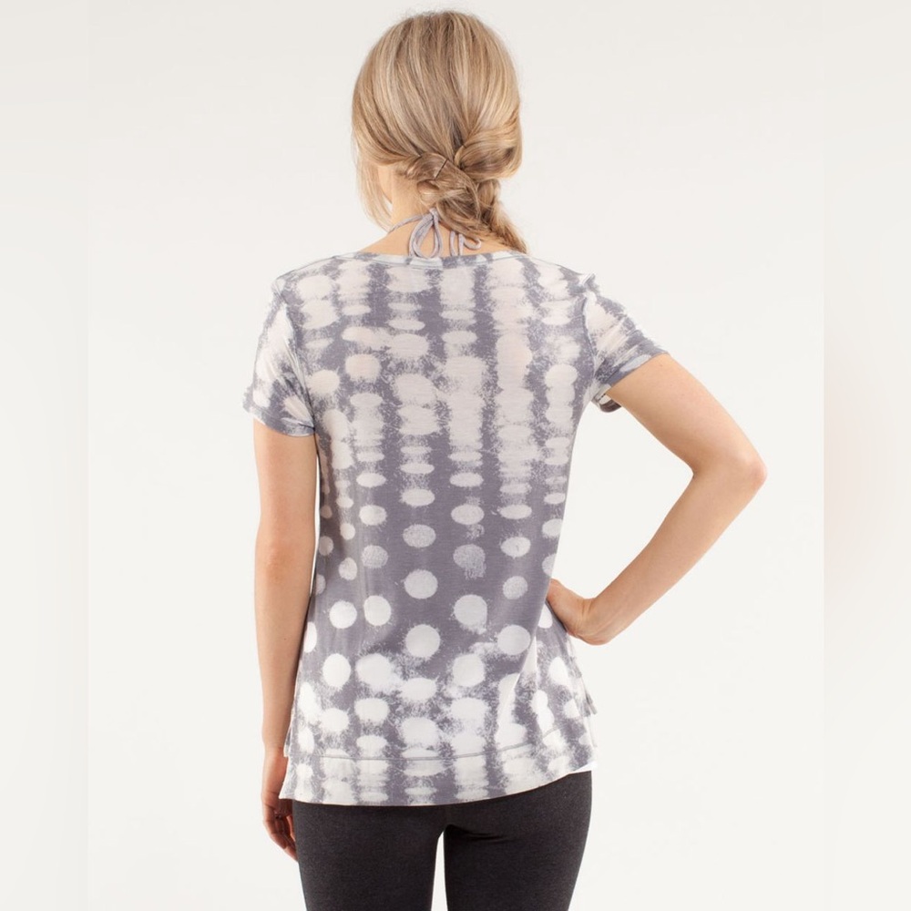 Lululemon athletica - Picture 2 of 3